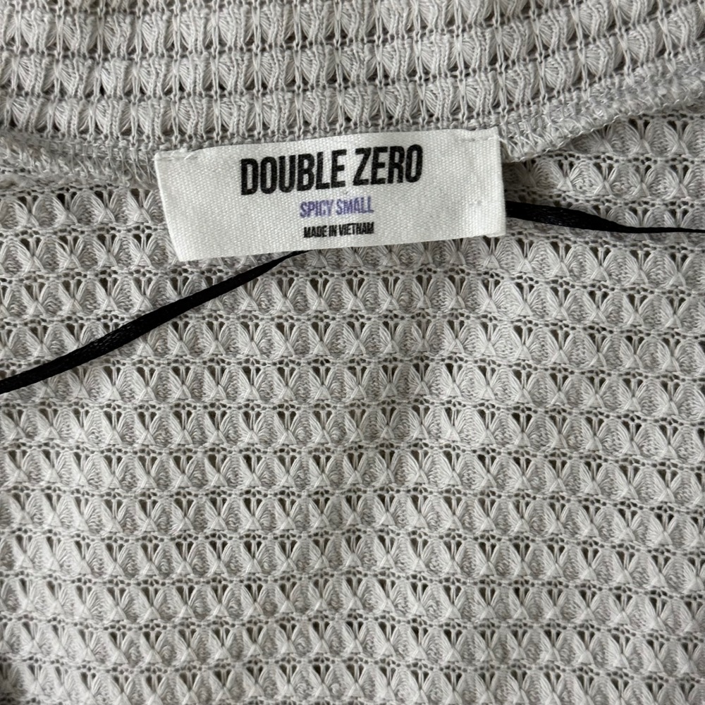 Double Zero Gray Waffle Knit Button Cropped Cardi… - image 5